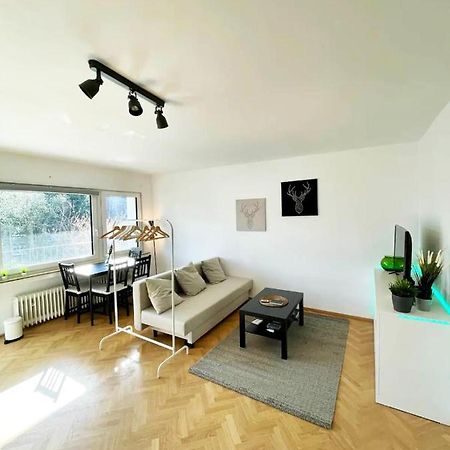Cozy Apartment With Kitchen + Balcony New! Essen Buitenkant foto