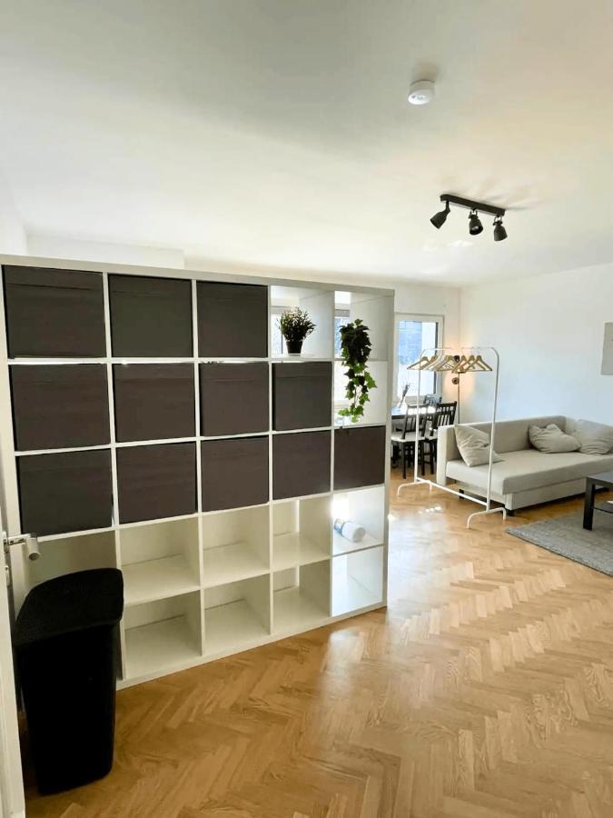 Cozy Apartment With Kitchen + Balcony New! Essen Buitenkant foto