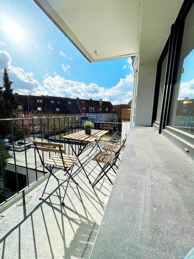 Cozy Apartment With Kitchen + Balcony New! Essen Buitenkant foto